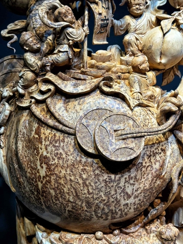 Tượng Ngài Di Lạc gỗ Nu ngọc am thơm
