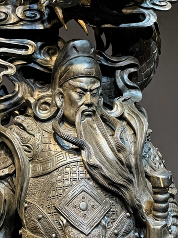 Tượng Ngài Quan Công Gỗ Mun Sừng Đẹp