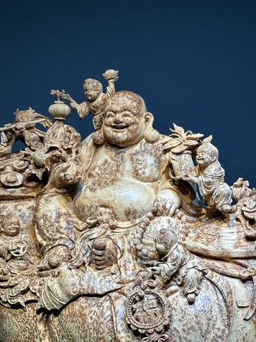 Tượng Di lạc  gỗ nu ngọc am đẹp