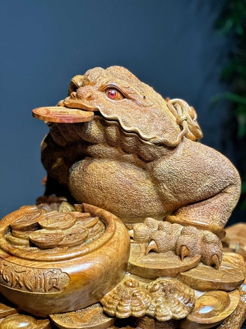 Tượng Thiềm Thừ Gỗ Hương Gia Lai đẹp