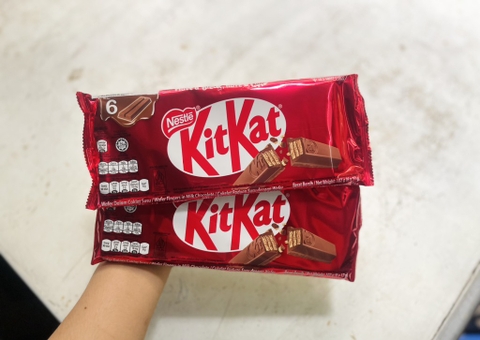 Bánh xốp socola Kitkat 102g/48 thanh