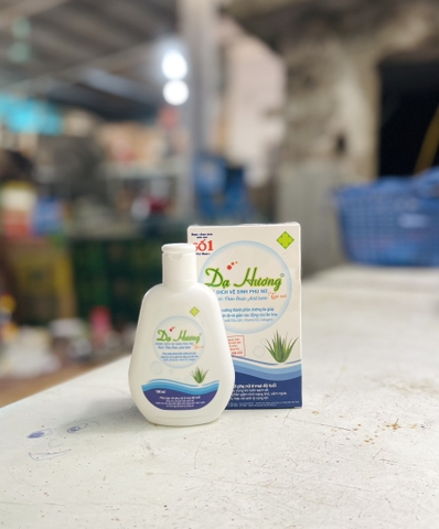 Dung dịch Vspn Dạ Hương xanh 100ml