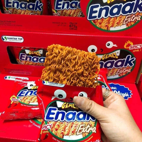 Mỳ tôm trẻ em Enaak màu đỏ 28gam/6bịch*20