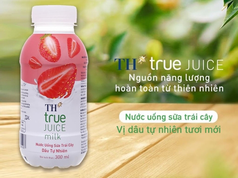 Sữa trái cây TH hương dâu chai 300ml/24