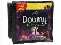 Nước xả Downy đen huyền bí gói 22ml/42 dây
