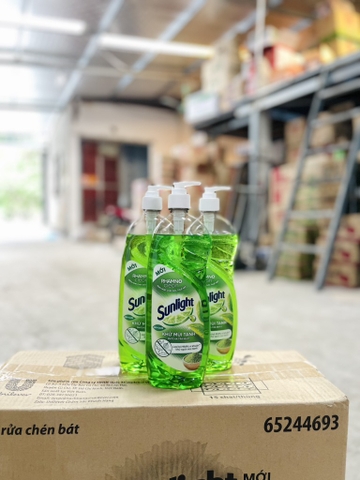 Sunlight xanh (trà nhật) 750g CHAI VÒI/15