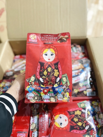 Kẹo Nga búp bê đỏ 500g mã 6789/20