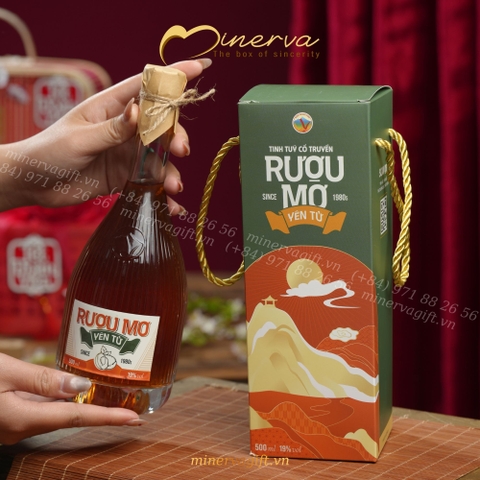 Rượu mơ Yên Tử – Tinh hoa đặc sản linh thiêng trong set quà Tết Minerva