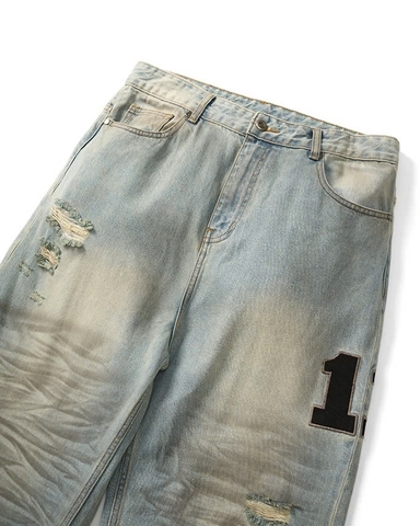 Eleven Distresed Jeans