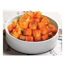 Kim chi củ cải cắt miếng 500g Jongga thực phẩm ăn kèm 100% nhập khẩu Hàn Quốc