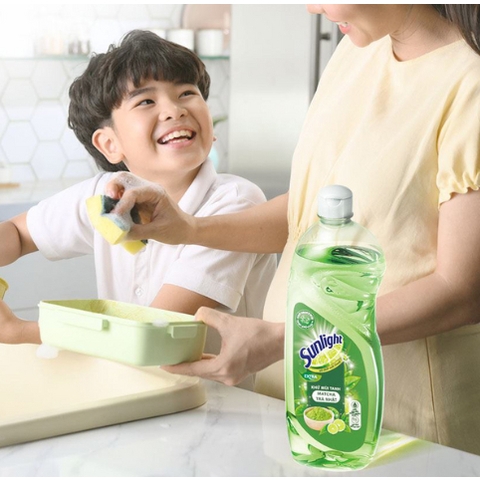 Nước rửa chén Sunlight hương trà xanh 400g Đánh bay dầu mỡ chỉ một lần rửa