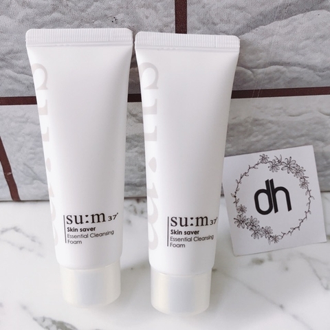 Sữa Rửa Mặt Sum 37 trắng Kiềm Dầu Giảm Mụn - Su:m37 Skin Saver Essential Cleansing Foam 40ml
