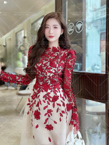 Đầm Dài Ren Hoa Dáng Xoè