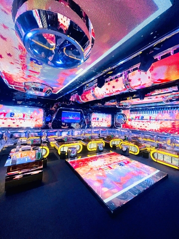 Karaoke RED KTV - 155 Nguyễn Văn Cừ, Quận 5