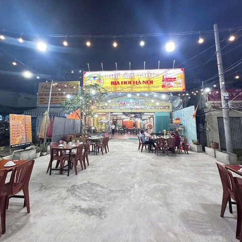 Phố Ẩm Thực - 662 Trường Chinh, Quận Tân Bình