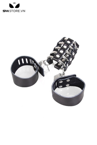 SMT2458 - Khóa dương vật giả da PU đính đinh tán dài 7.5cm kèm 2 vòng