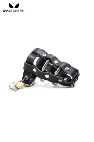 SMT2457 - Khóa dương vật giả da PU đính đinh tán dài 12cm