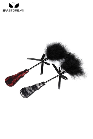 SMT3100 - Chổi lông vũ tay cầm kiểu paddle họa tiết ren hoa dài 33cm