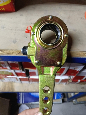 Cóc chỉnh phanh Mooc 37 răng