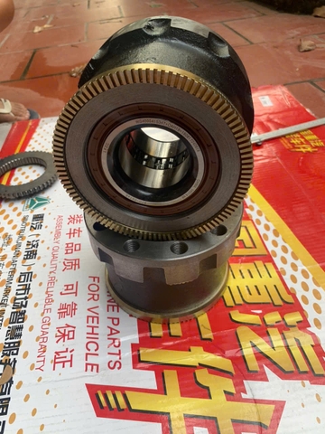 Cụm bi moay ơ dí trước T5G , Sitrak dí VGD75