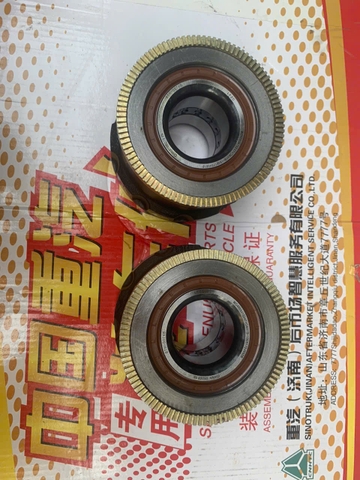 Cụm bi moay ơ dí trước T5G , Sitrak dí VGD75