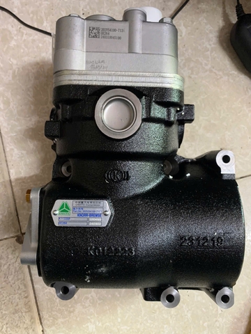 Bơm hơi Sitrak MC11 MC13