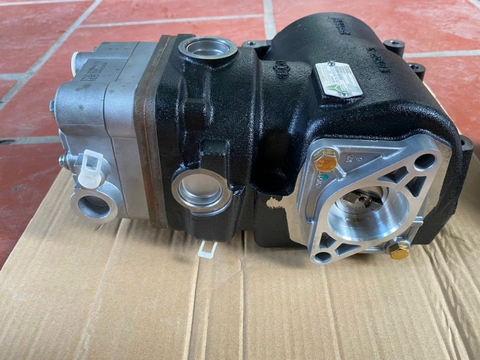 Bơm hơi Sitrak MC11 MC13