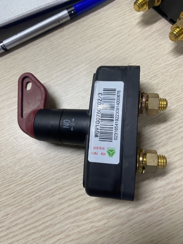 Công tắc cắt mát sitrak t7h chính hãng  -WG9100760102