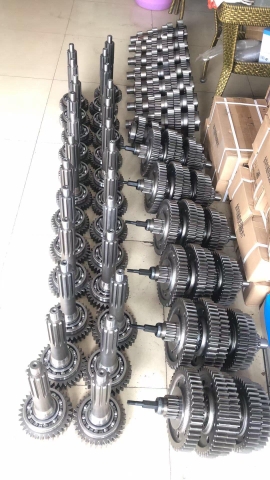 Tổng thành trục chính 12 số HW19712