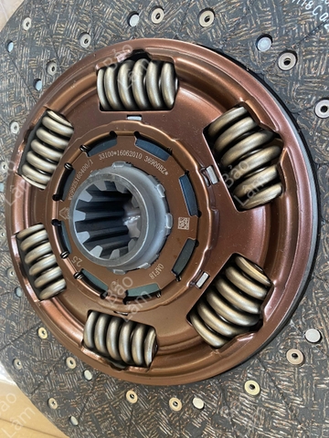 Lá côn Sitrak G7 540