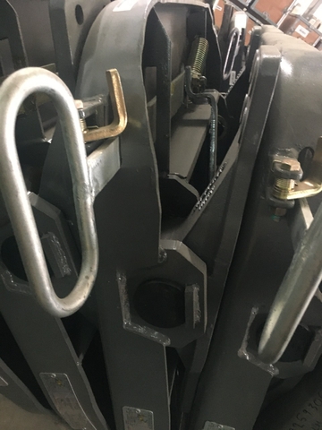 Mâm kéo cổ 50 chân đúc chính hãng sinotruk