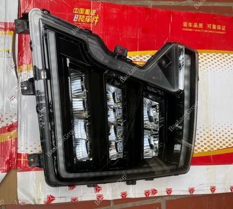 Đèn pha Howo TH7 460, 540 Luxury