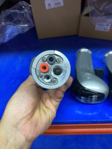 Tay nắm cần số 12 số Howo.
