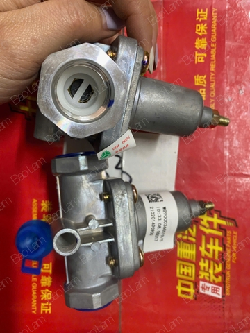 Van giảm áp bình hơi Howo