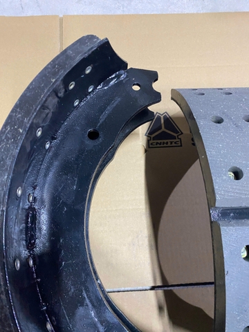 Guốc phanh mooc 13T ( Má phanh mooc 13T liền xương )