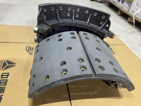 Guốc phanh liền má 14 lỗ Howo