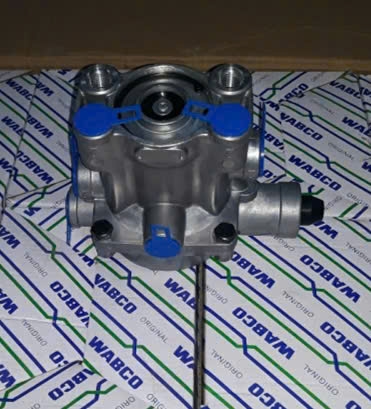 Van chia hơi mooc wabco