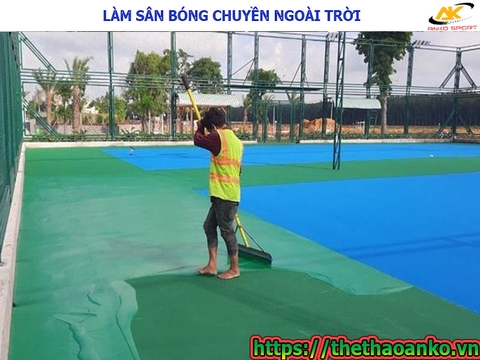 Làm sân bóng chuyền ngoài trời theo quy trình đúng tiêu chuẩn