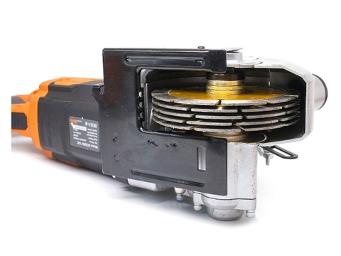 Máy cắt rãnh tường 5 lưỡi Benyu KC320/135 3.200W