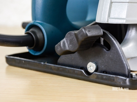 Máy cưa đĩa Bosch GKS 235