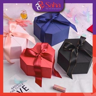Hộp Quà Giấy Hình Bát Giác Thắt Nơ Kèm Túi 4 Màu Tặng Người Yêu