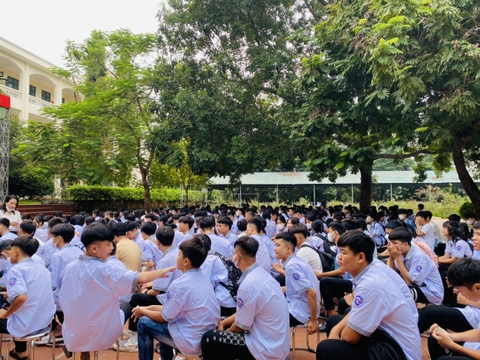 Đầu tuần mới tại trường Trung cấp Kinh tế - Kỹ thuật bắc Ninh