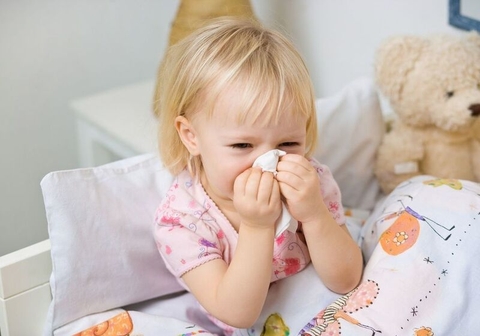 5 CÁCH ĐƠN GIẢN ĐỂ TĂNG CƯỜNG SỨC ĐỀ KHÁNG CHO TRẺ KHI THỜI TIẾT GIAO MÙA