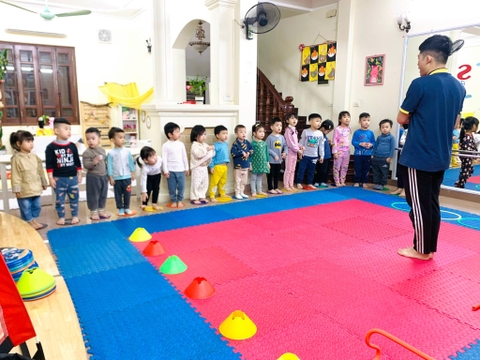Lợi ích của việc cho trẻ tập thể dục từ nhỏ