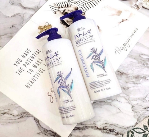 SỮA TẮM TRẮNG SÁNG DA HATOMUGI CHIẾT XUẤT HẠT Ý DĨ 800 ML (HATOMUGI MOISTURIZING WASHING)