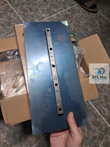 Bộ Cánh Xoa Nền Bê Tông 340x150mm dày 1.8mm. Cánh Xanh - Lưỡi Xoa Nền Bê Tông (Bộ 4 cánh)