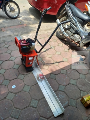 Máy Đầm Thước Chạy Xăng - Honda GX35 + Thước Đầm 2M