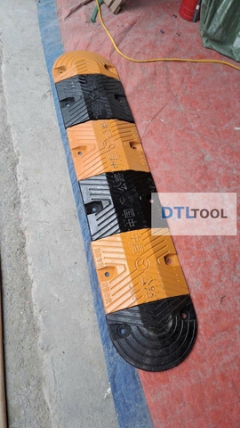 Đầu Gờ Giảm Tốc Thép Đúc 200x300x50mm SDTL | Đầu Bo Gờ Giảm Tốc Cho Xe Tải, Container, Nhà Máy