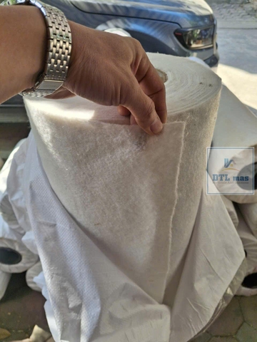 Màng chống thấm PPE 3 lớp LDTLpro dày 0.6~0.7mm, khổ rộng 1.2m, tỷ trọng 240-250g. Màng chống thấm cao cấp, có cấu tạo 3 lớp. Màng chống thấm Polypropylene Elastomer