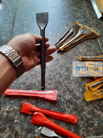 Mũi Đục Bê Tông Dẹt 4cm Dài 28cm Chuôi 16 | Đục Phá, Tẩy Vữa, Vệ Sinh Nền